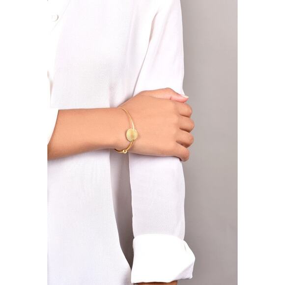 Valentino Seashell Bangle Gold - OS - Picture 1 of 2